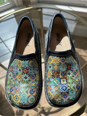 Alegria Women's Slip-On Clogs in Multi Tile Pattern (Blue, Green, Yellow)